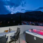 Azzurro- One Bedroom With Terrace And Hot Tub * Komolac