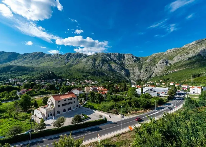 Azzurro- One Bedroom With Terrace And Hot Tub Apartman