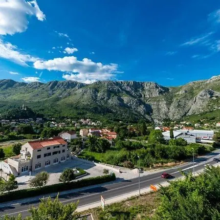 Apartamento Azzurro- One Bedroom With Terrace And Hot Tub Komolac