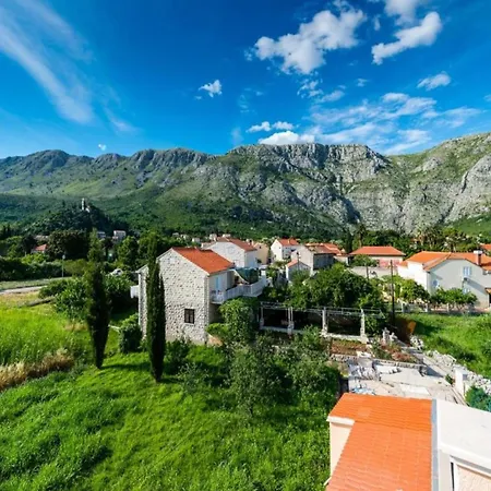 Azzurro- One Bedroom With Terrace And Hot Tub Apartamento Komolac