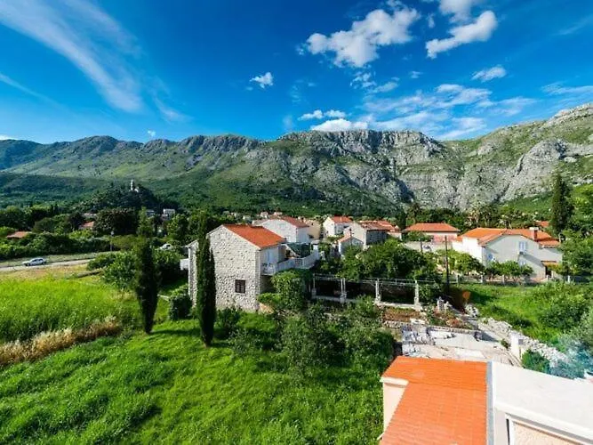 Azzurro- One Bedroom With Terrace And Hot Tub * Komolac